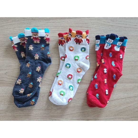 Cute Christmas Holiday Socks - 3 Pairs - Picture 2 of 3